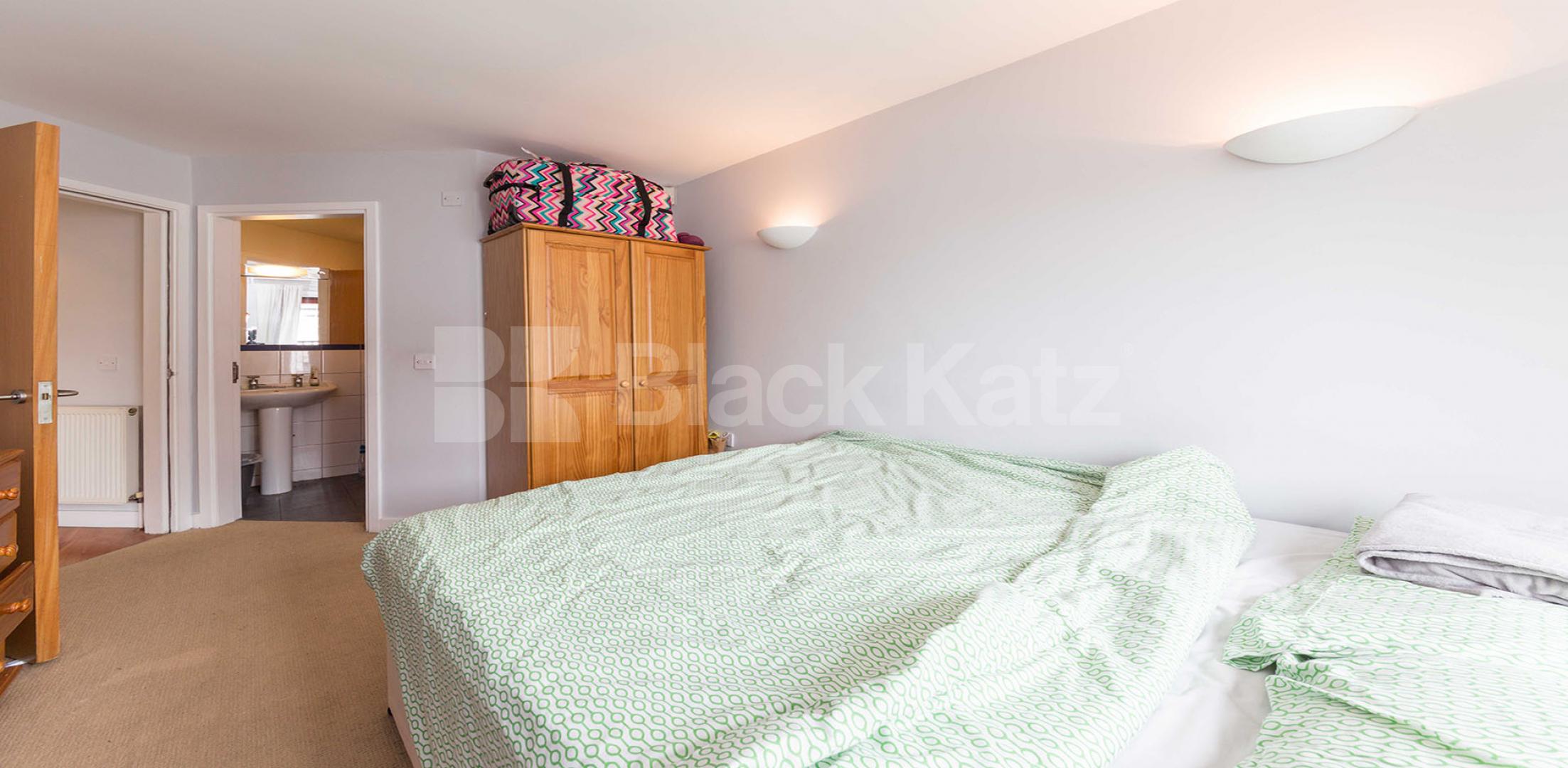 			New Instruction , 2 Bedroom, 1 bath, 1 reception Flat			 Aran Mews, Barnsbury Grove, ISLINGTON-BARNSBURY